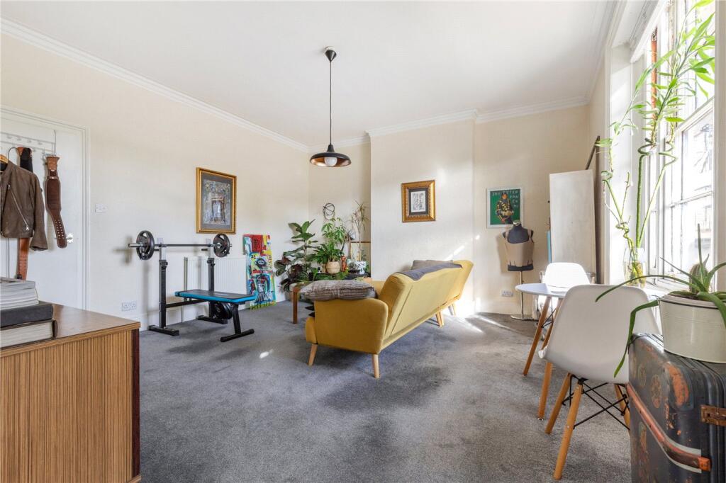 Apartment in London - View 2