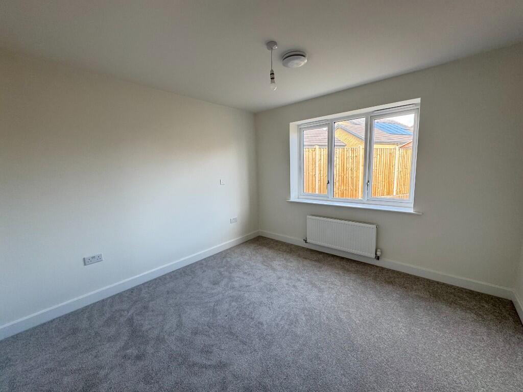 House in Scarborough, Middle Deepdale, Eastfield - View 5