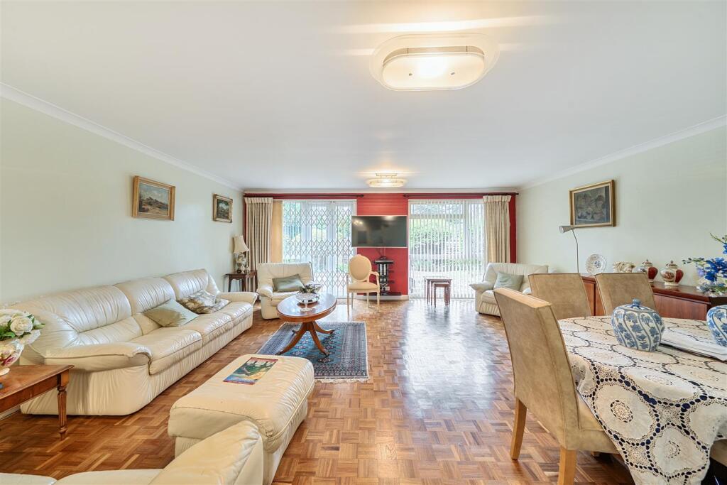 Apartment in Harrow - View 3