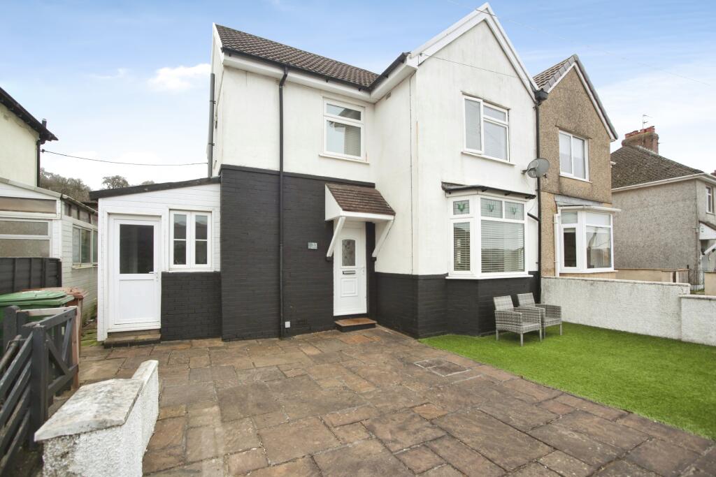 Main image of property: Fernlea, Newport, NP11