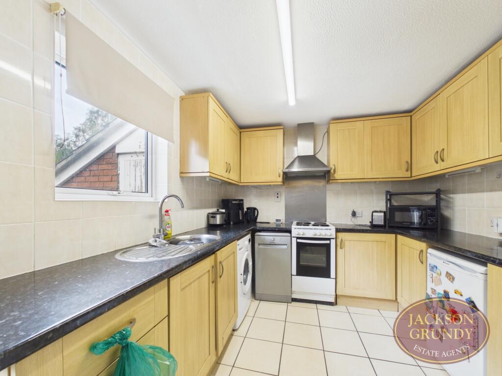 Field Rose Square, Ecton Brook, NN3 5HF photo 4