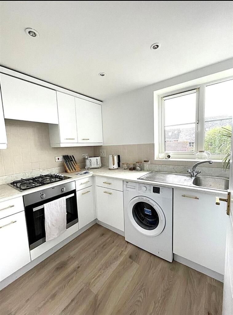 Apartment in Fareham, Whiteley - View 4