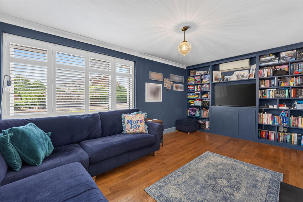 House in Corby, Danesholme - View 3