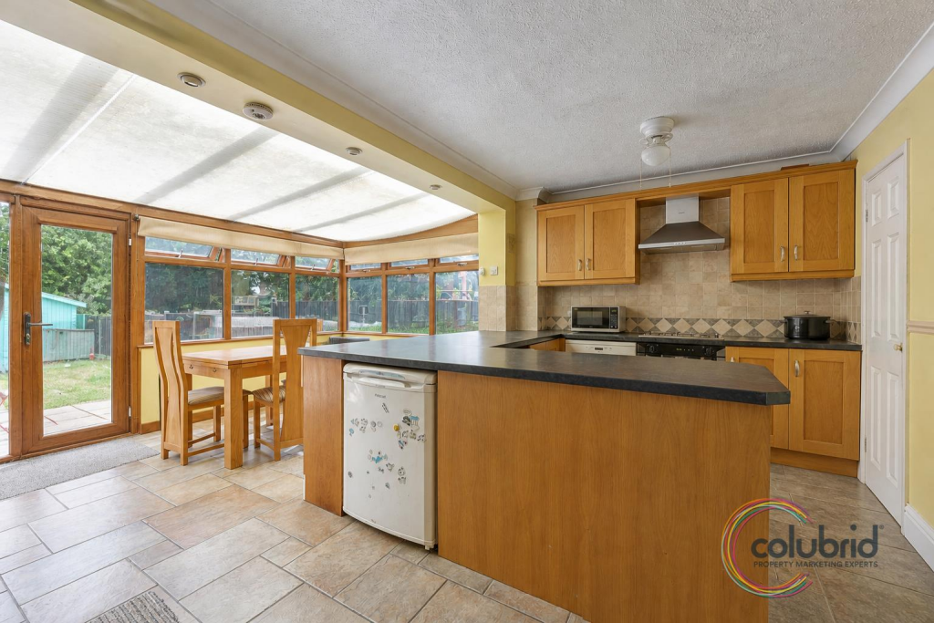 House in Thurrock, Essex - View 4