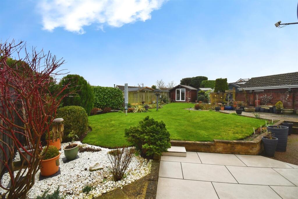 Four Acre Close, Kirk Ella photo 4