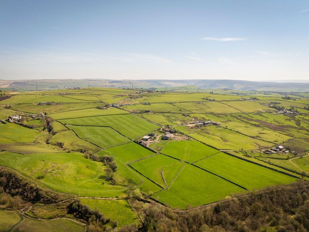 House in Oldham - View 5