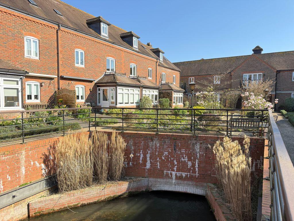 Church Leat, Salisbury photo 3