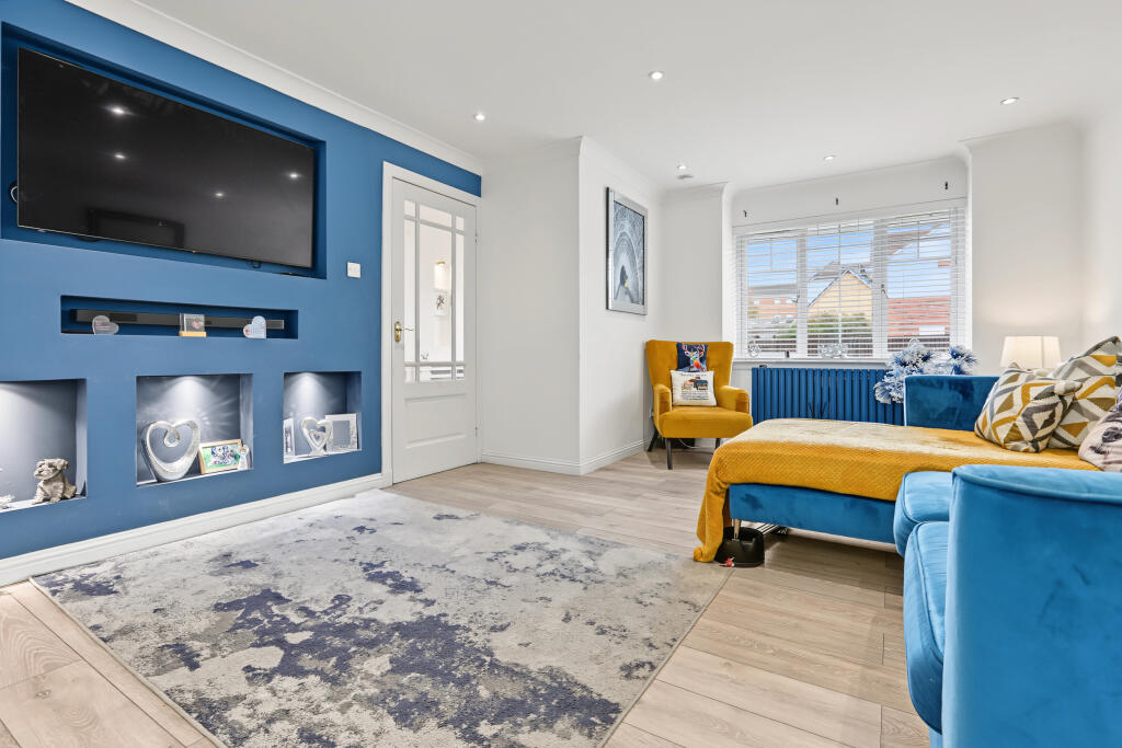 House in Airdrie, Holehills - View 5