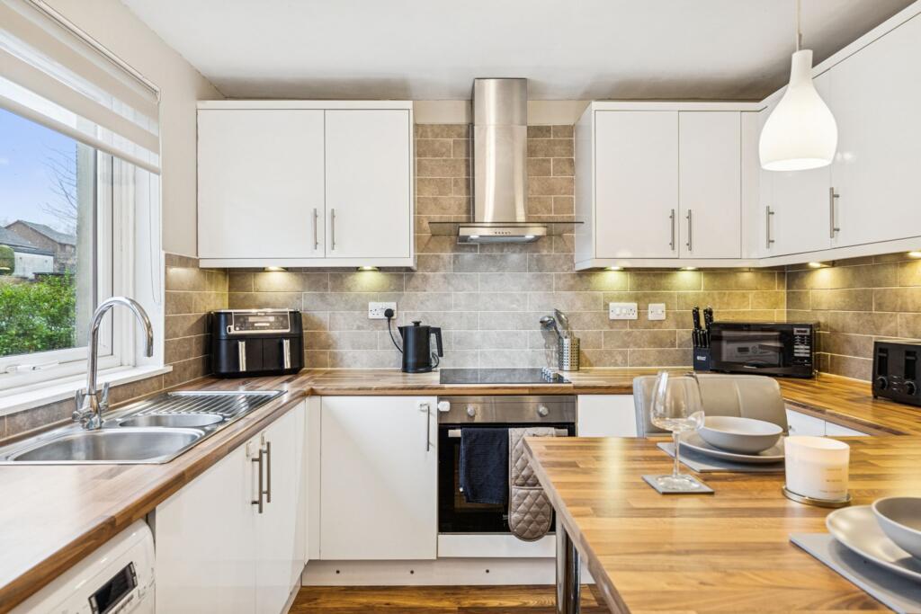 2 Fortingall Avenue, Kelvindale, G12 - View 5