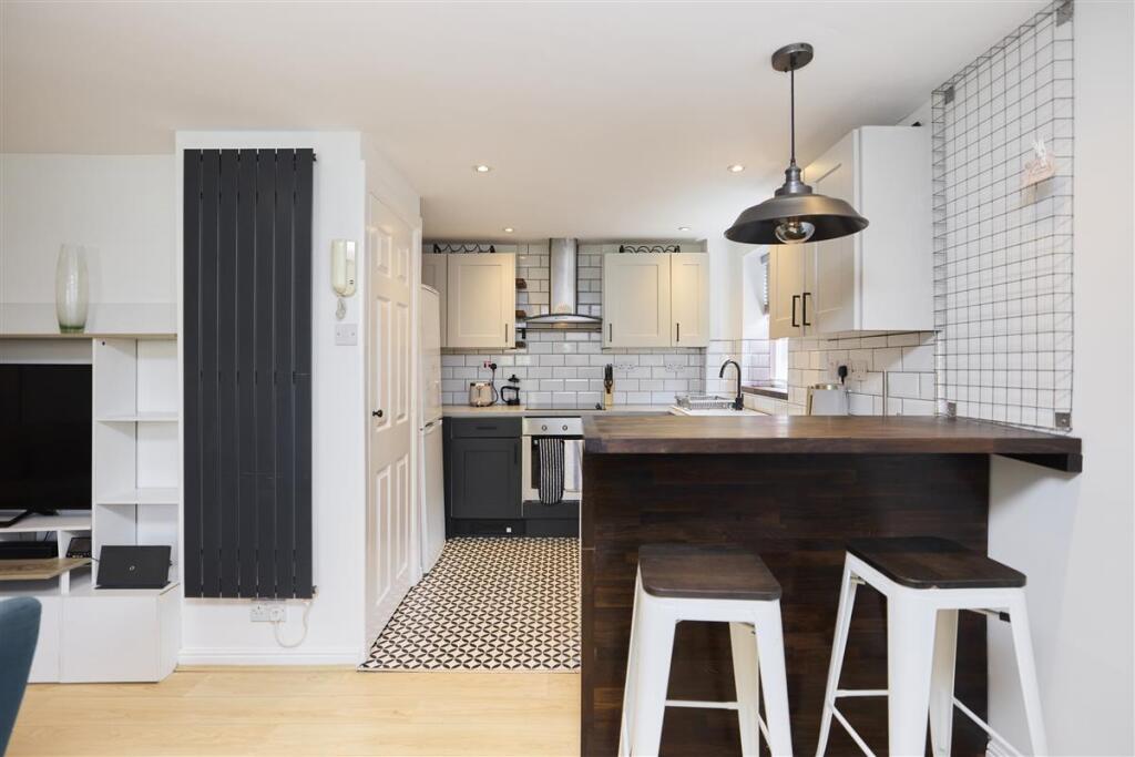 Apartment in London - View 4