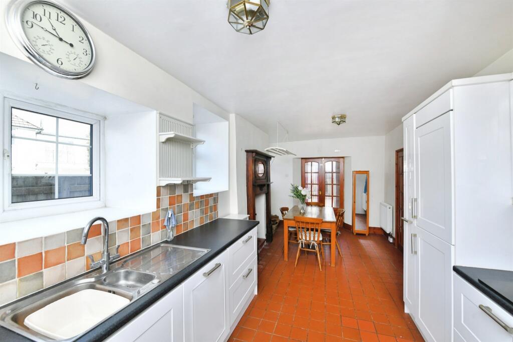 House in Plymouth, Kings Tamerton - View 5