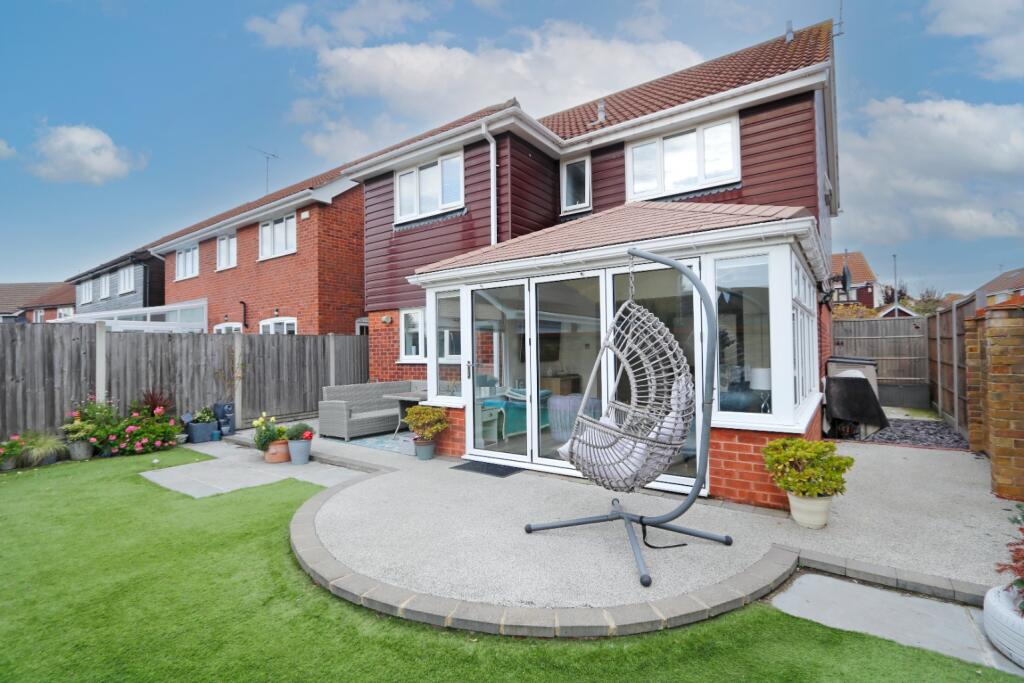 4-bed detached on Coppens Green, Wickford, Essex, £500,000