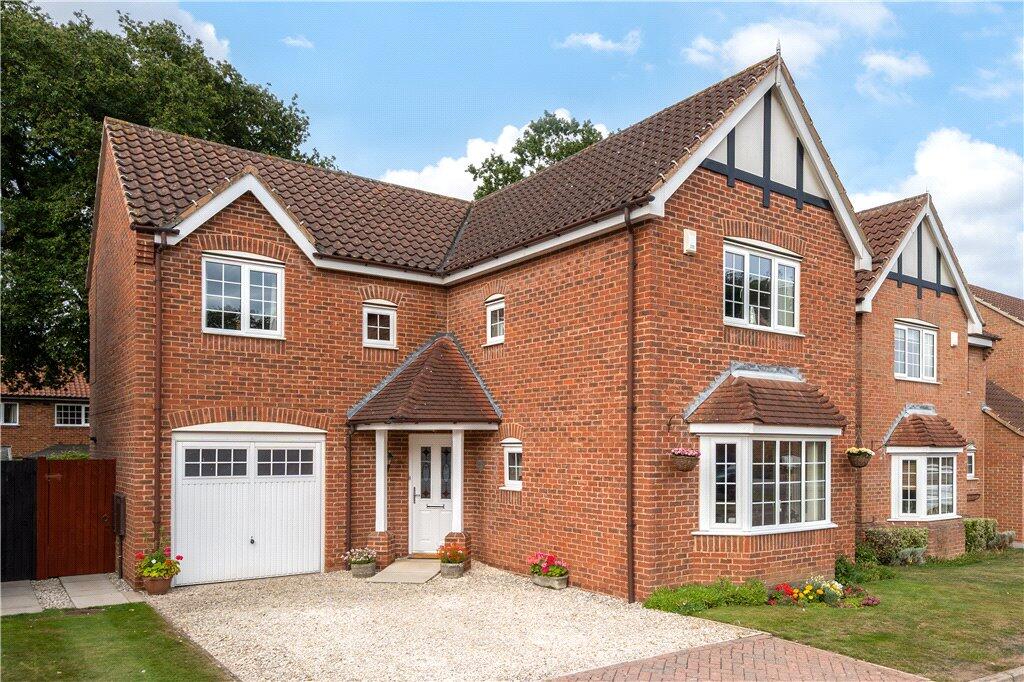 Main image of property: Oakfield Lane, Hemingbrough, Selby, North Yorkshire, YO8