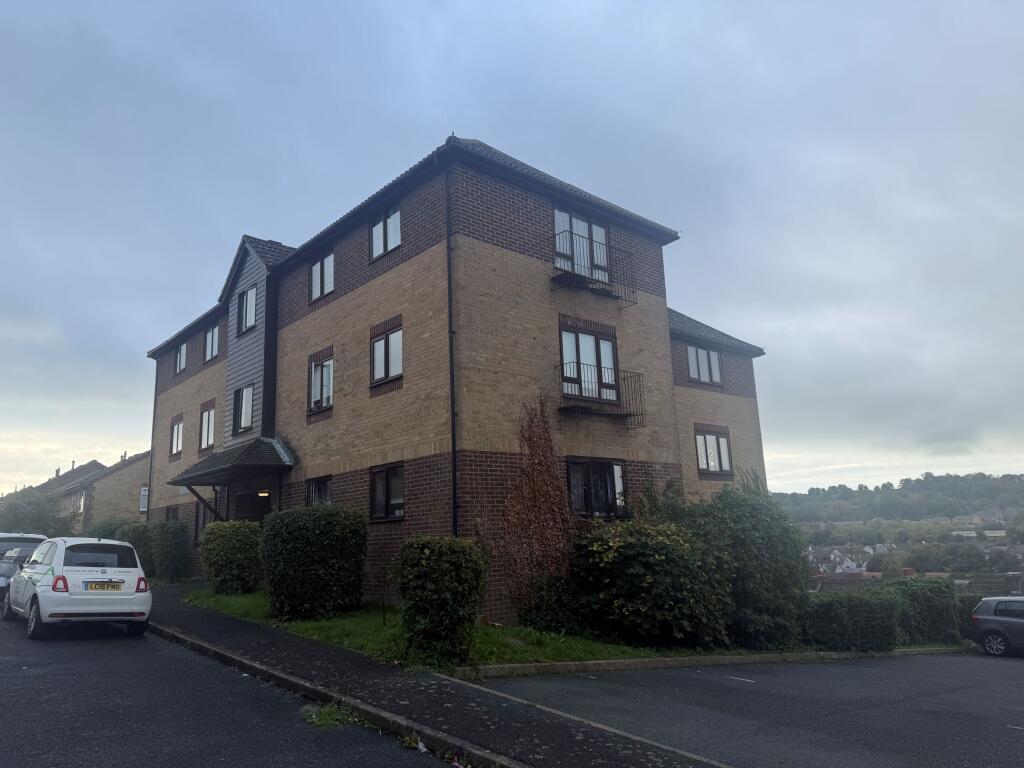 Main image of property: Flat 7 Mayfield Court, Mayfield Avenue, Dover