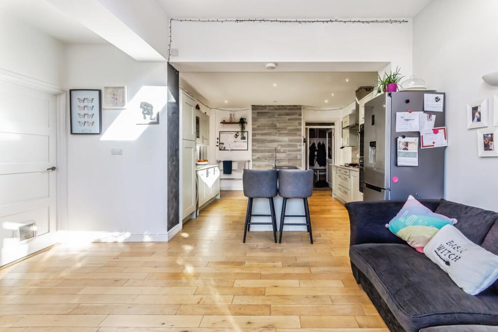 House in Tunbridge Wells, Pembury - View 5