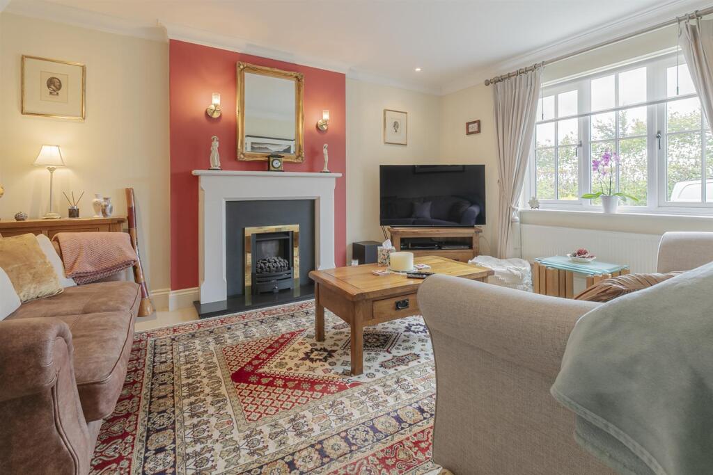 House in Royal Wootton Bassett, Wiltshire - View 3