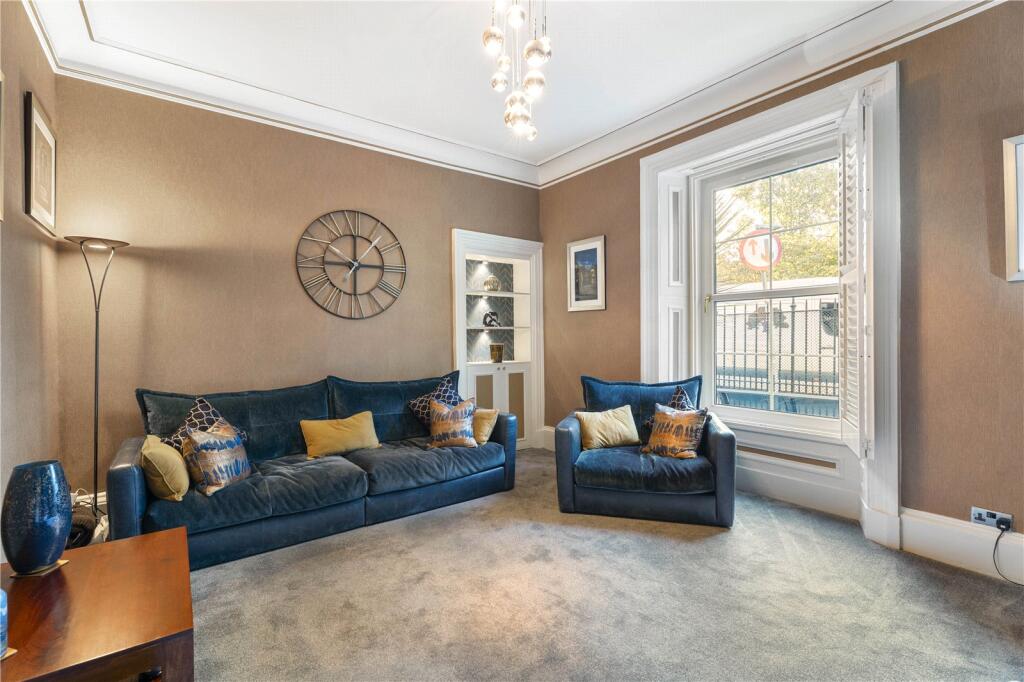 House in Edinburgh, The Grange - View 4