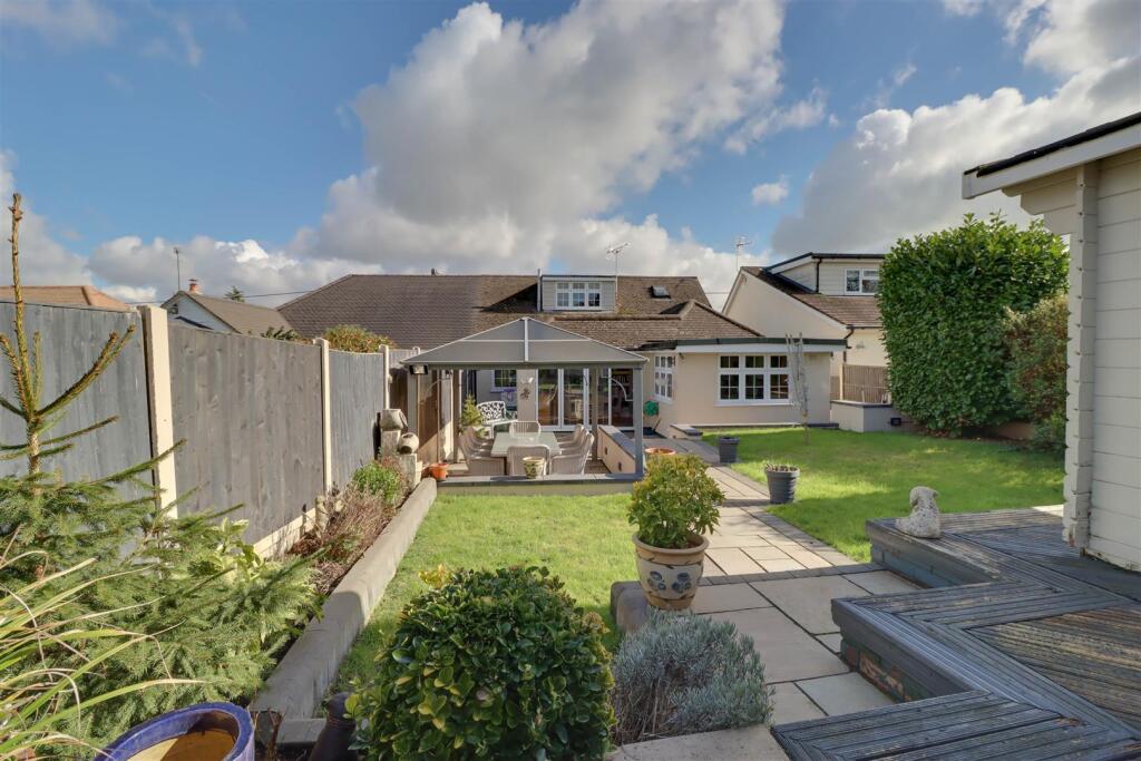 Margarite Way, Wickford photo 3