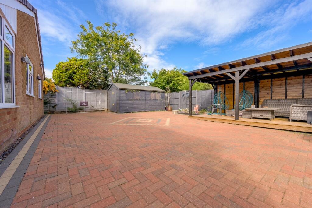 House in Northampton - View 2