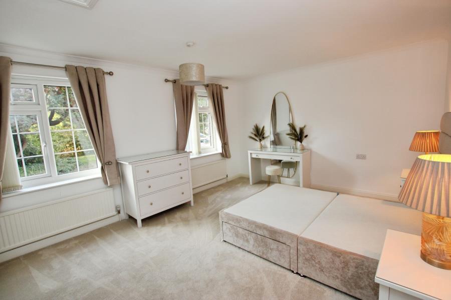 1 bedroom semi-detached bungalow for rent