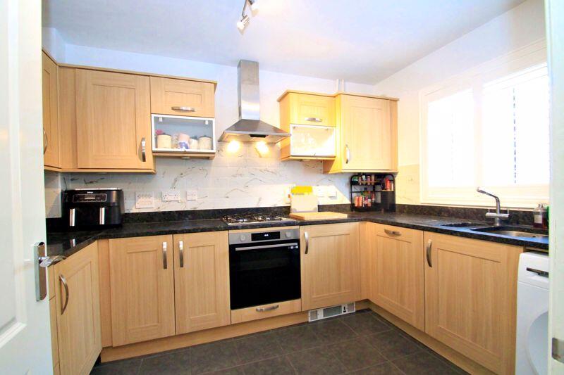 Harrier Way, Bracknell photo 4