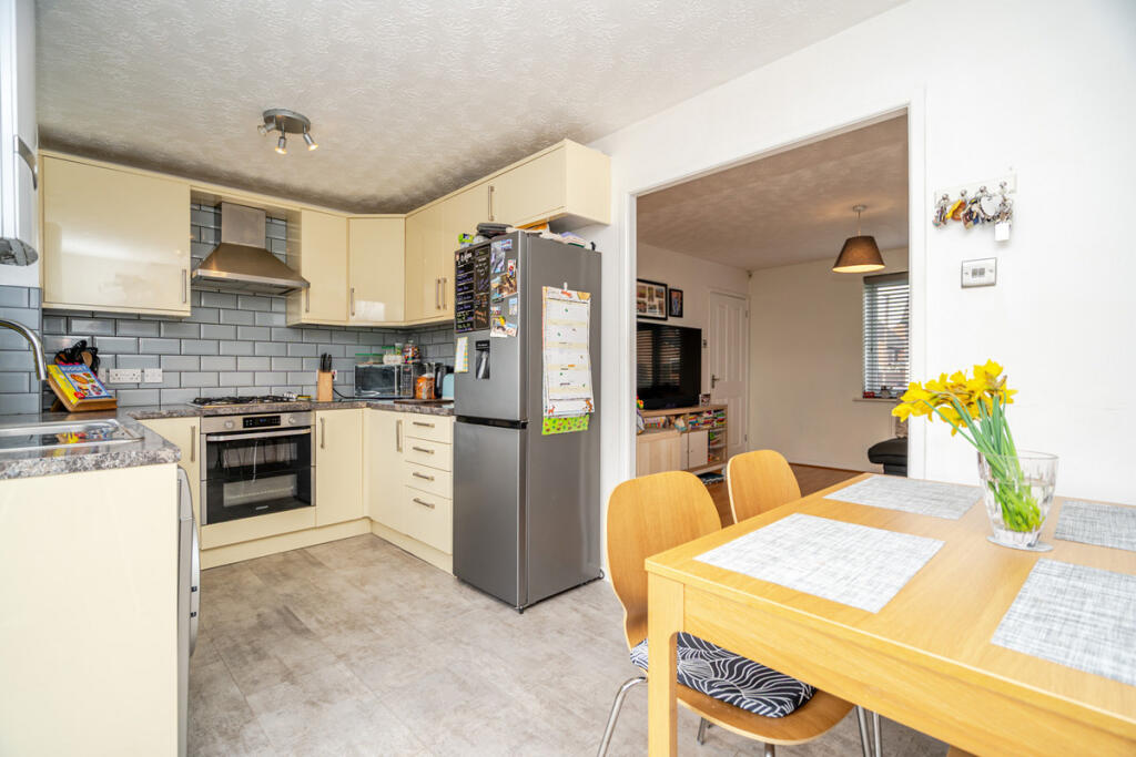 House in Milton Keynes, Browns Wood, Walton - View 4