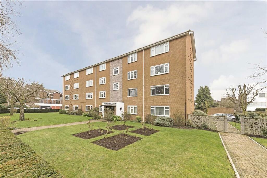 Main image of property: Kew Road, Kew Gardens