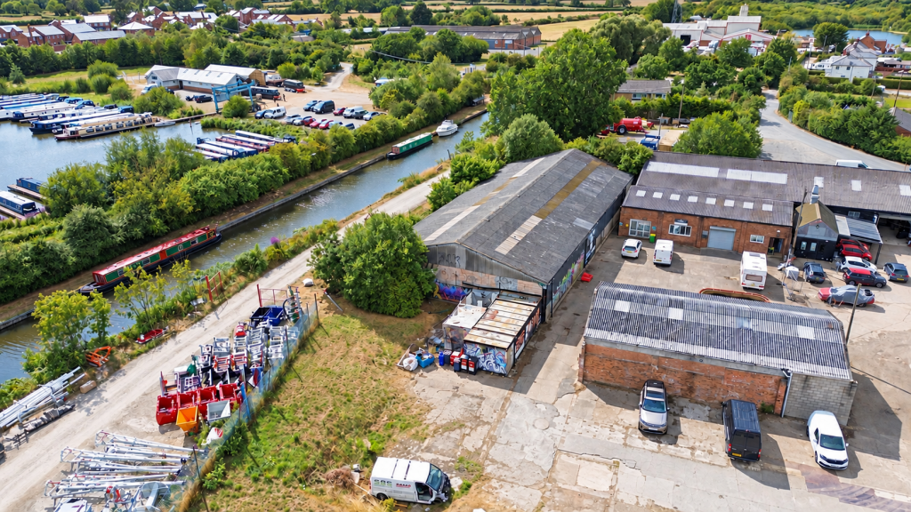 Main image of property: Unit 5, Canalside, Tattenhall Road, Newton By Tattenhall, Chester, Cheshire West And Chester, CH3 9BD