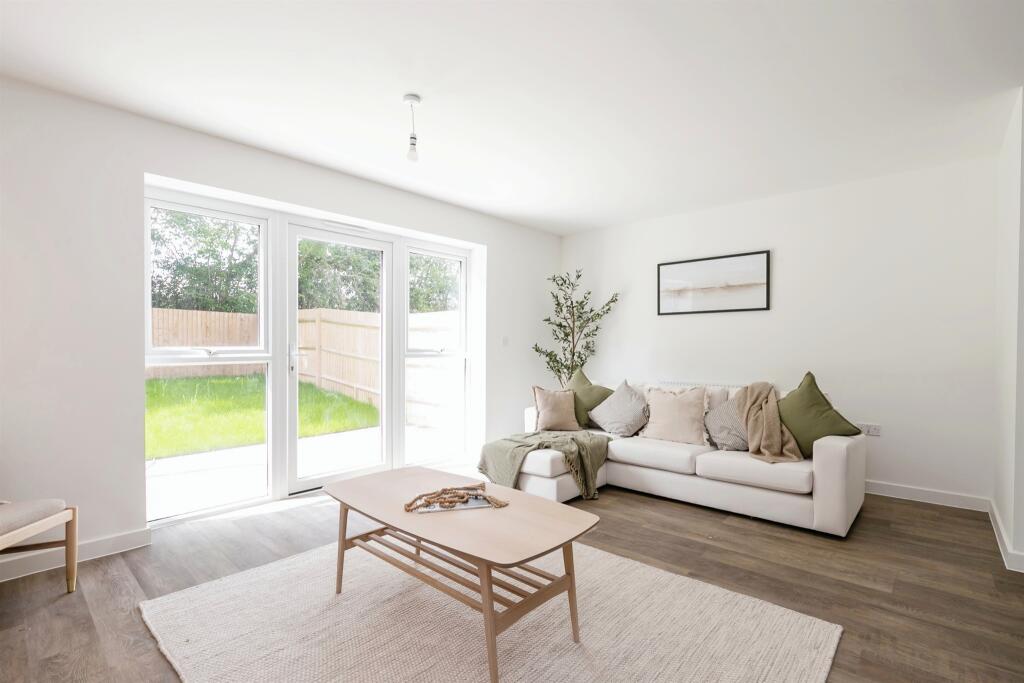 Ashbourne View, Hellingly, Hailsham photo 2