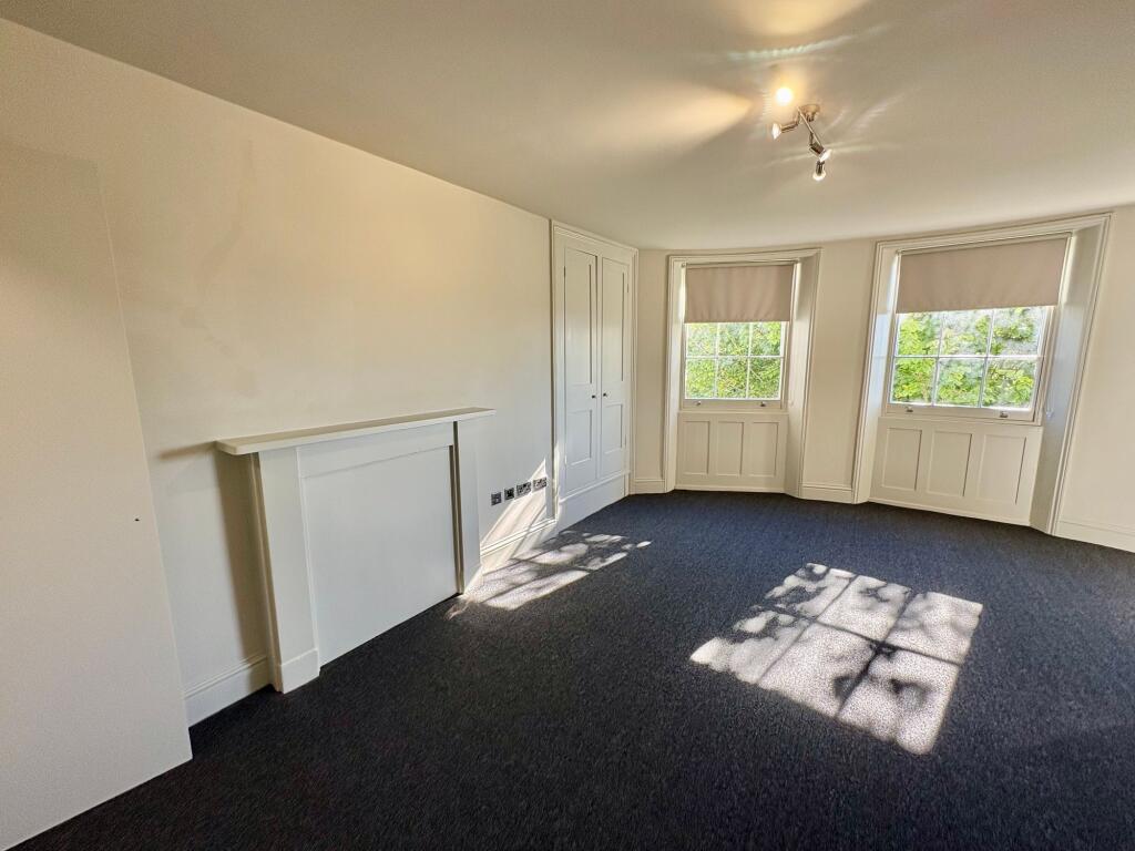 Apartment in Brighton - View 4
