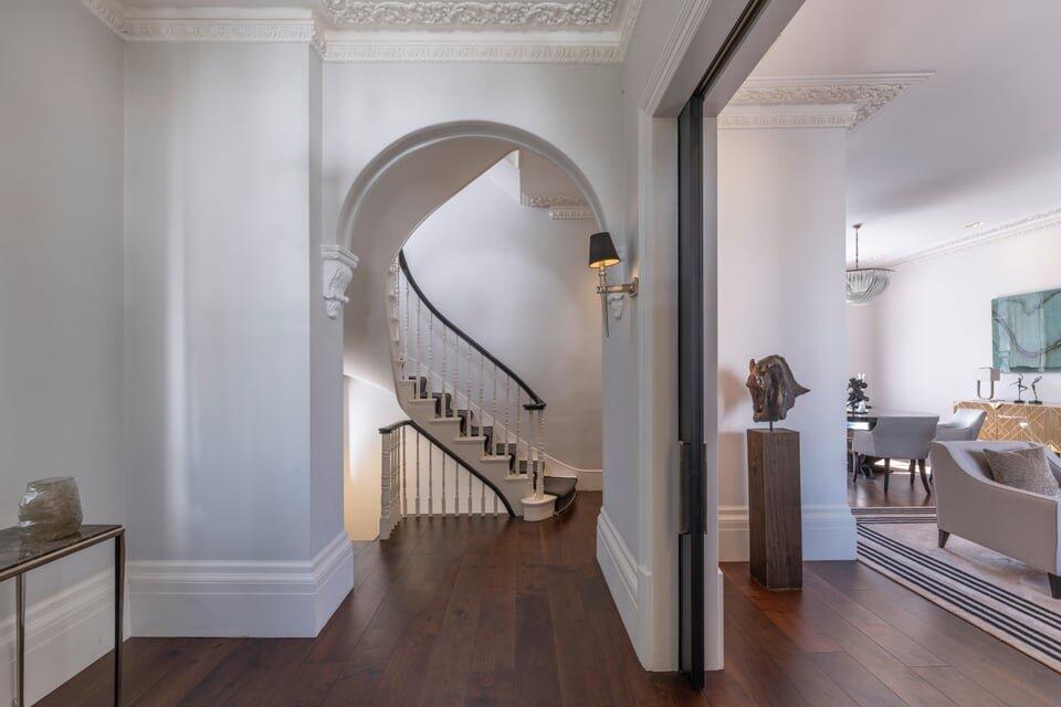 House in London - View 2