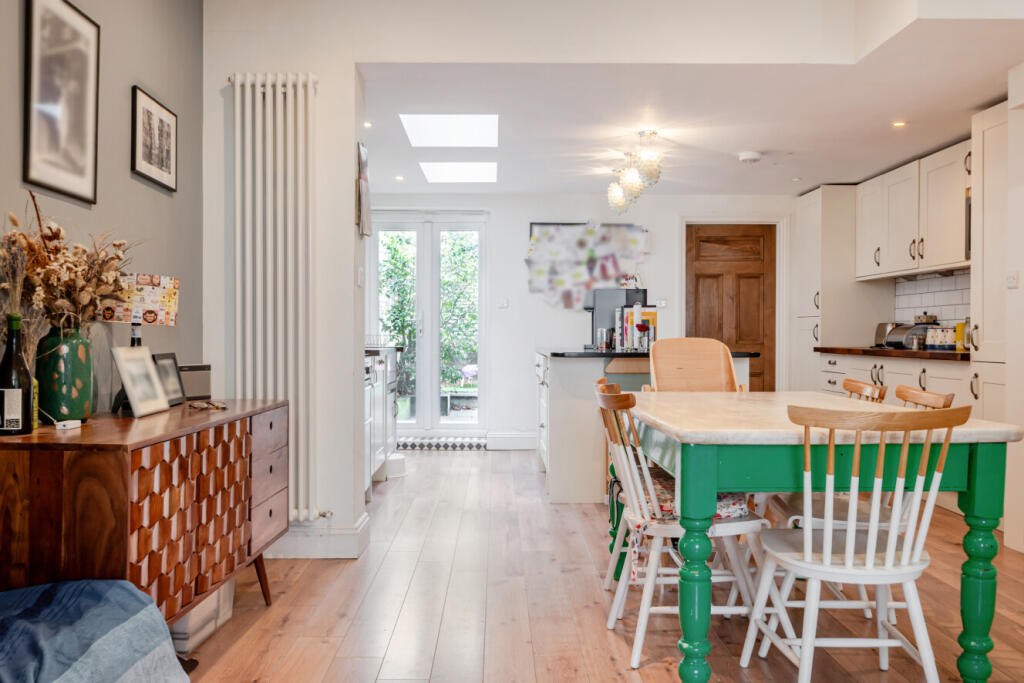 House in London, East Dulwich - More
