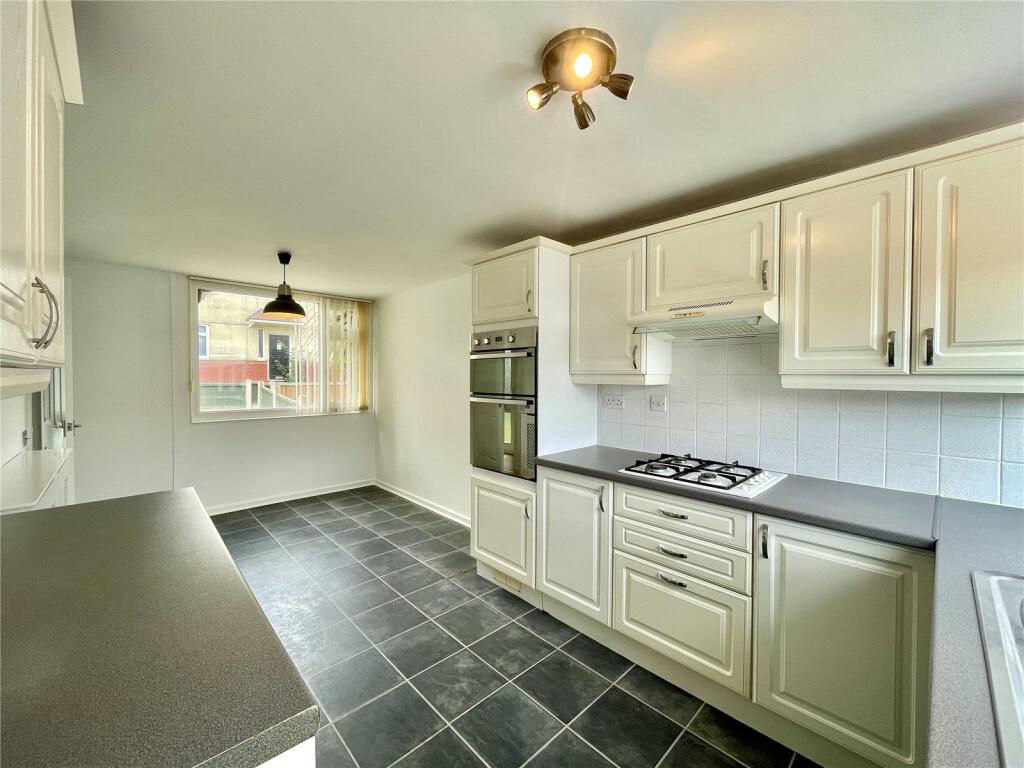 Leaside, Halton Brook, Runcorn, Cheshire, WA7 photo 3