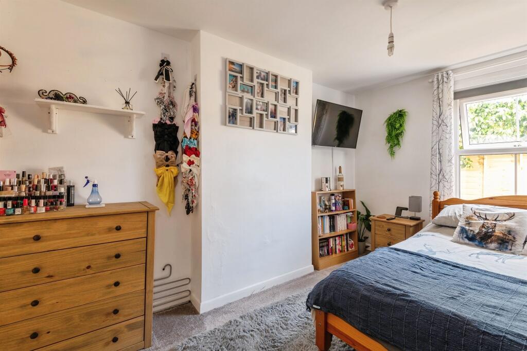 Apartment in Taunton - View 5