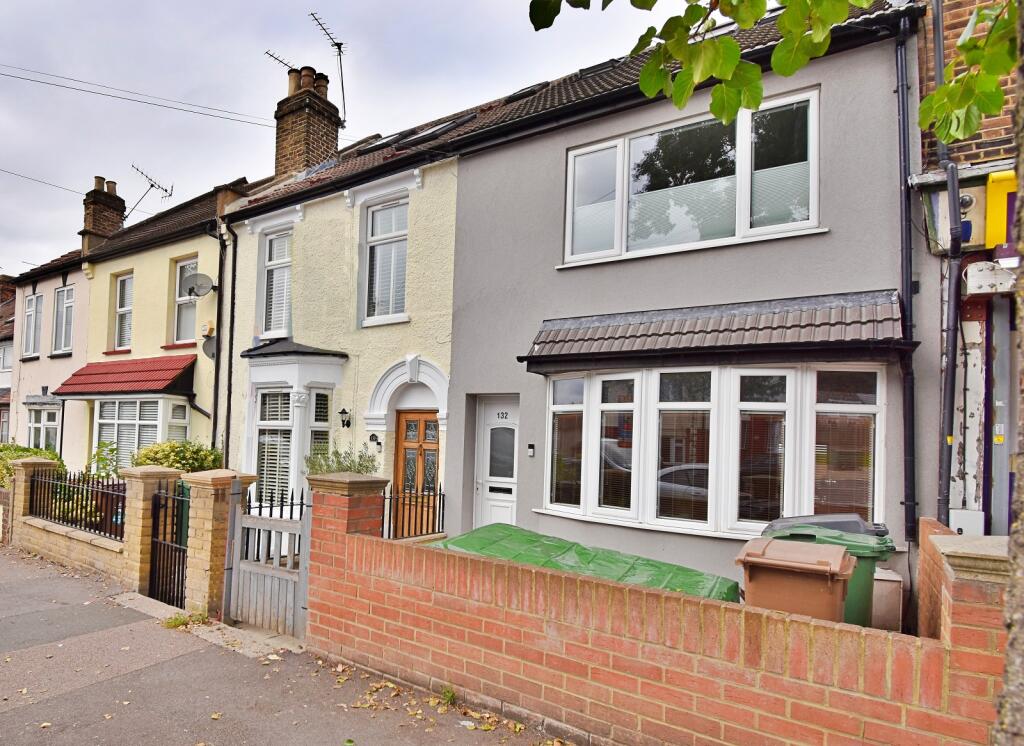 Main image of property: New Road, Chingford, London. E4 9SY