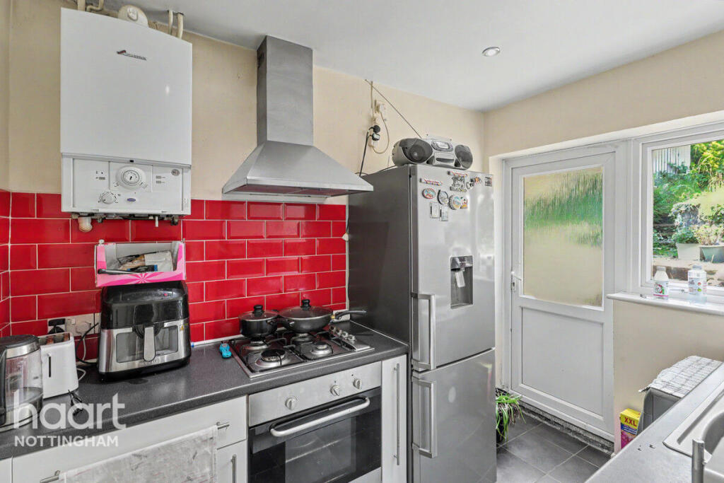 House in Nottingham, Gedling - View 3