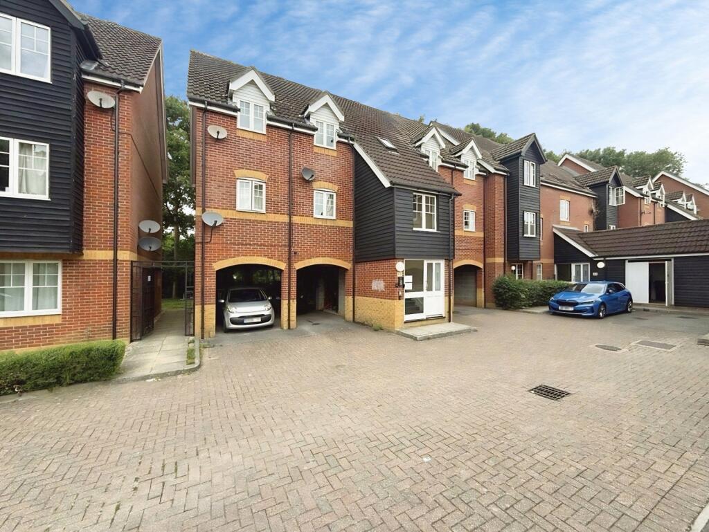 Main image of property: Gould Close, Newbury, Berkshire, RG14
