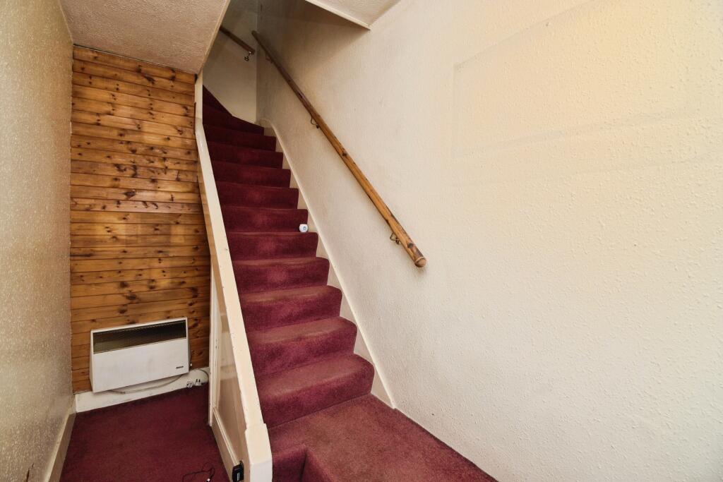 Millais Avenue, London, E12 photo 2