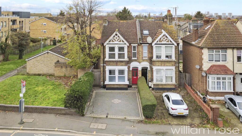 Main image of property: Chingford Mount Road, Chingford, London