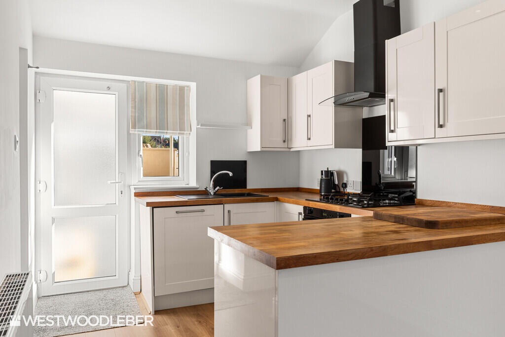 House in Stevenage - View 4