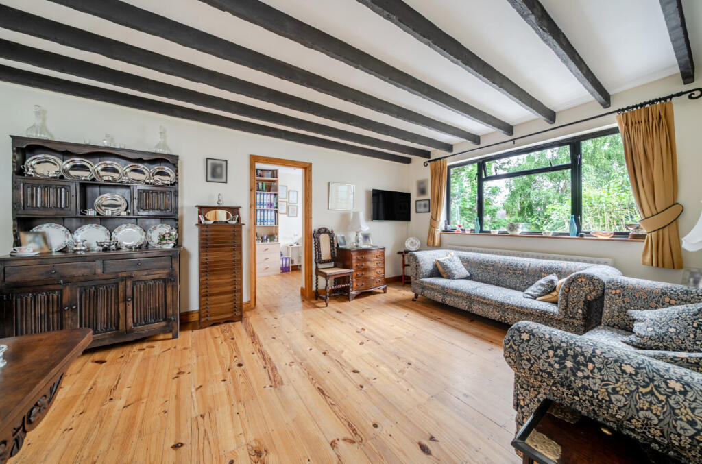 House in London, Hawkwood, Chislehurst - View 2