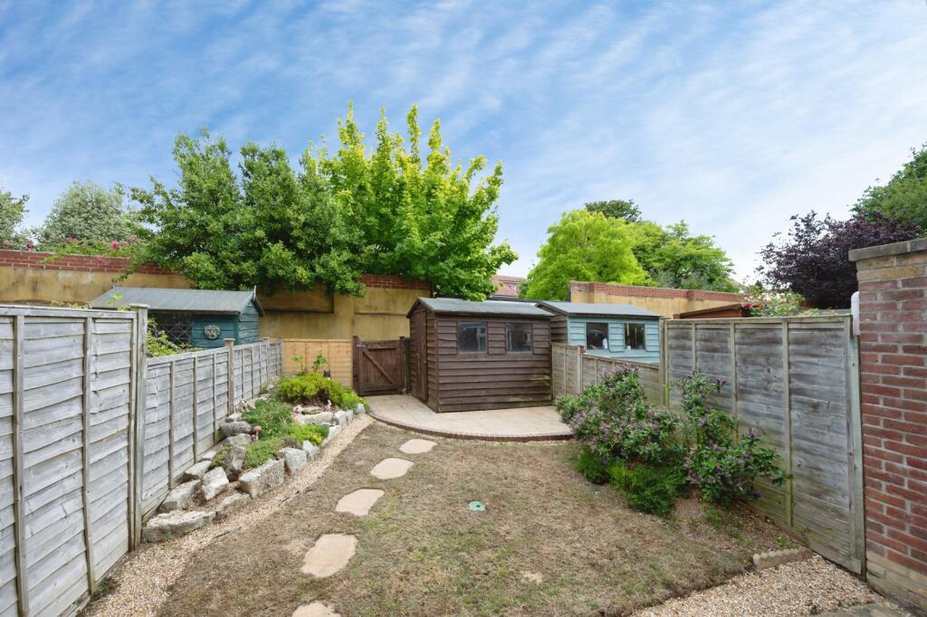 House in Havant, Hampshire - View 6