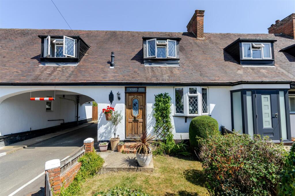 Main image of property: Farm Close, Ickenham, UB10
