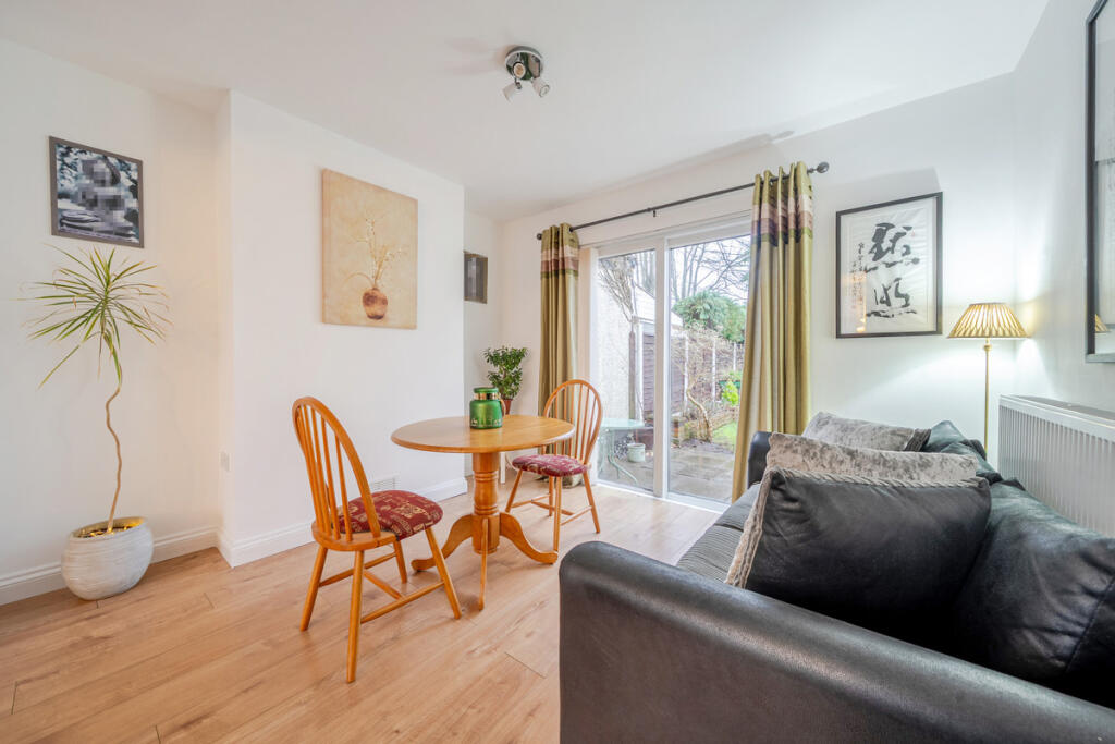 House in Wolverhampton, Wood End - View 4