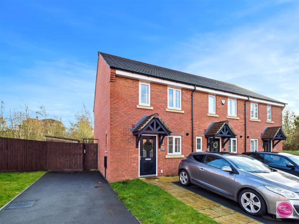 2-bed semi-detached on Ashlands Drive, Woodville, Swadlincote, £200,000