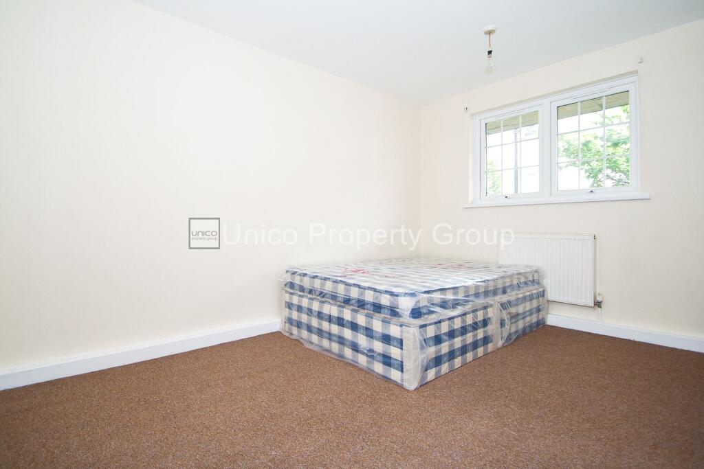 4 bedroom flat for rent
