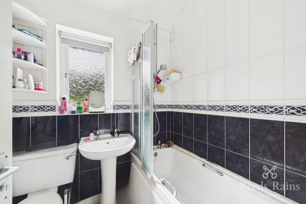 Wain Avenue, Chesterfield, Derbyshire, S41 - View 6