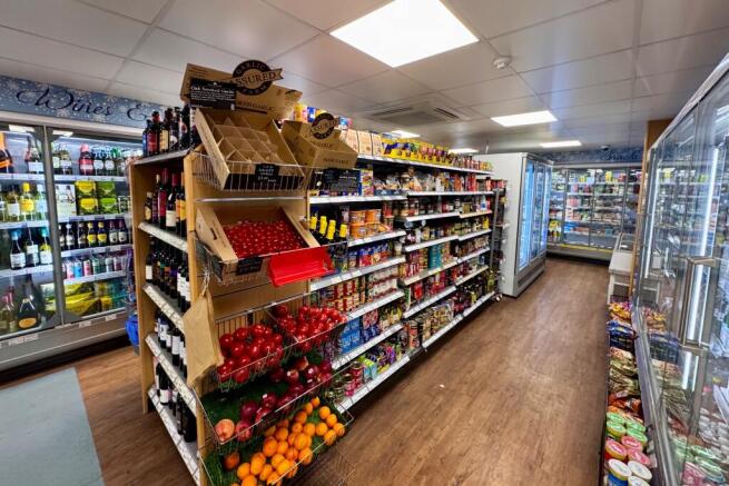 Ground Floor: Retail