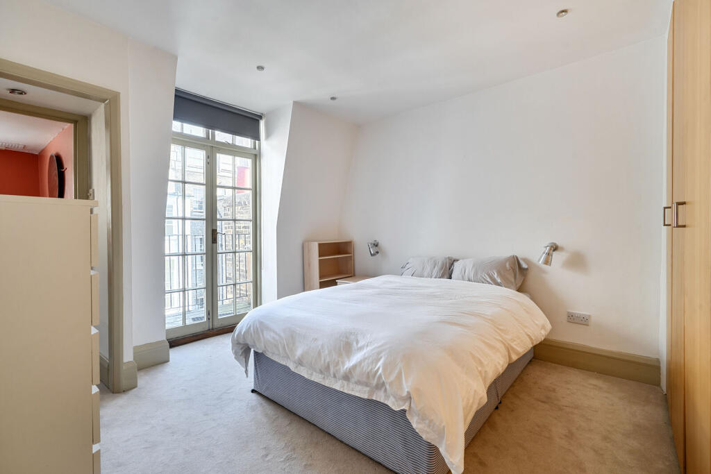 Apartment in London - View 4