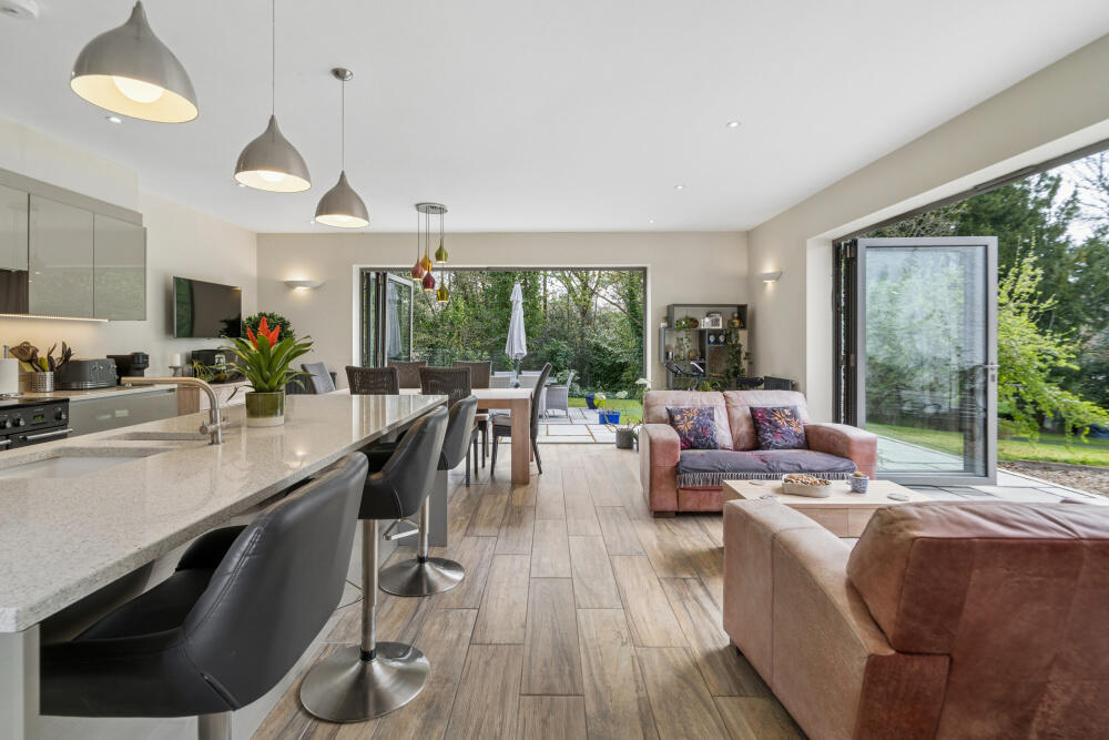 House in Slough - View 3